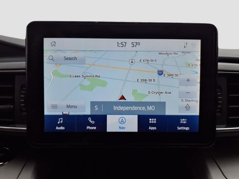 Used 2022 Ford Explorer XLT w/ Equipment Group 202A image 15