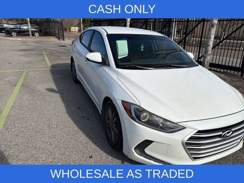 Used 2018 Hyundai Elantra SEL image 17