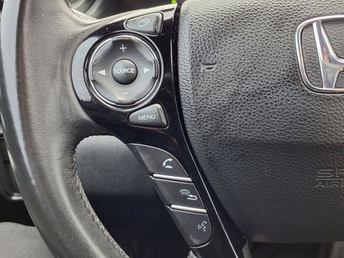 Used 2016 Honda Accord Touring image 15