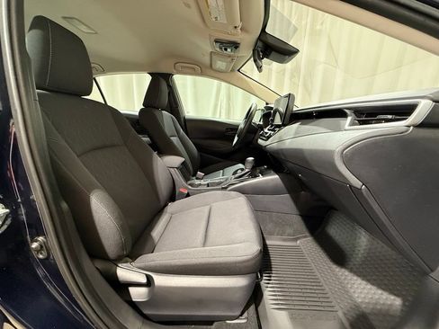 Used 2024 Toyota Corolla LE FWD image 19