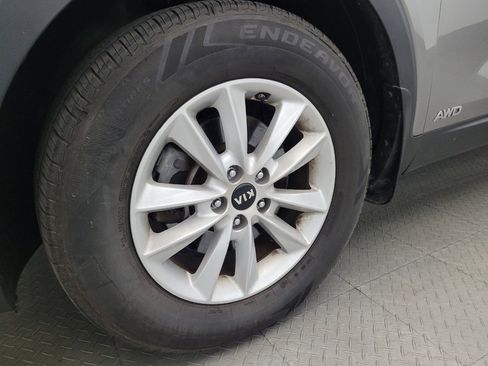 Used 2019 Kia Sorento AWD w/ LX Convenience Package image 31