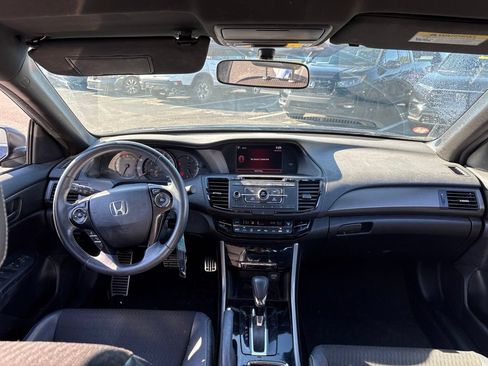 Used 2017 Honda Accord Sport image 17