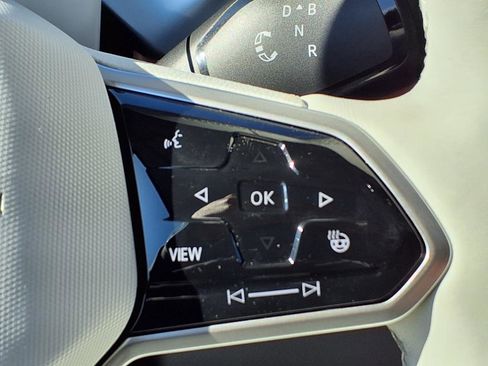 New 2025 Volkswagen ID. Buzz 1st Edition image 19