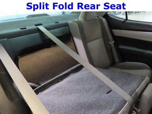 Used 2017 Toyota Corolla LE image 16