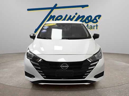 Used 2023 Nissan Versa S image 4