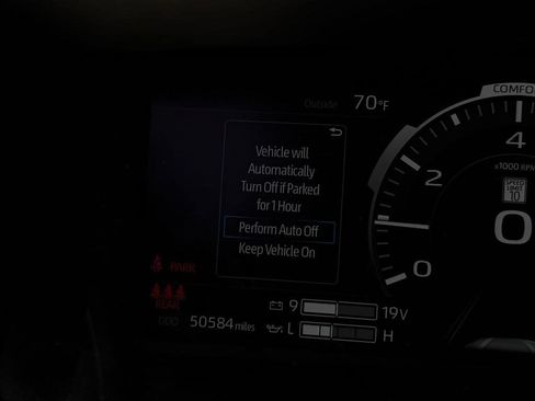 Used 2024 Toyota Tundra Platinum AWD/4WD image 14
