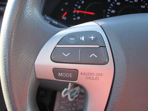 Used 2011 Toyota Camry LE w/ LE Extra-Value Pkg image 13