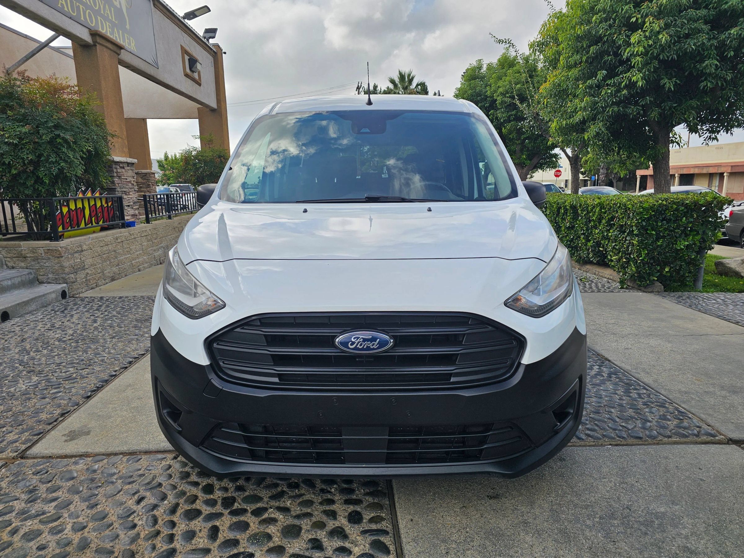 Used 2021 Ford Transit Connect XL FWD image 2