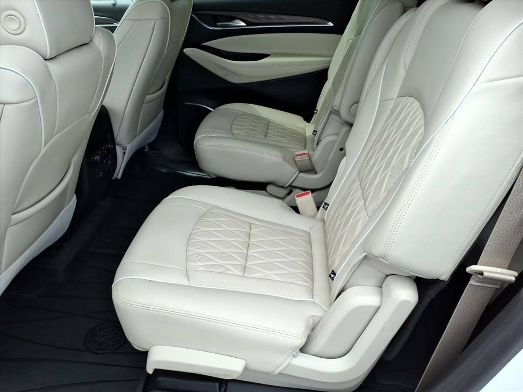 Used 2023 Buick Enclave Avenir w/ Trailering Package, 5000 lbs. AWD/4WD image 13