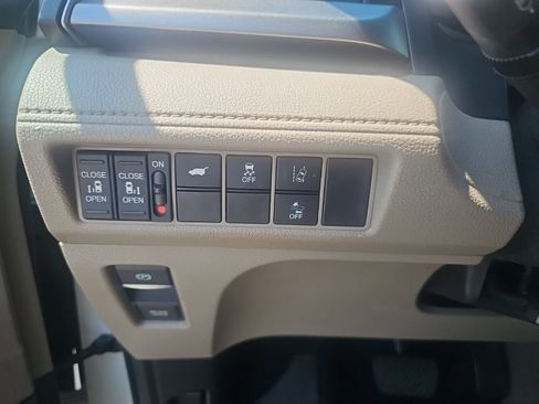 Used 2019 Honda Odyssey EX-L image 20