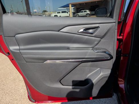 New 2026 Chevrolet Traverse LT image 33