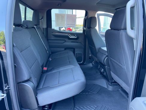 Used 2025 Chevrolet Silverado 1500 LT AWD/4WD image 29
