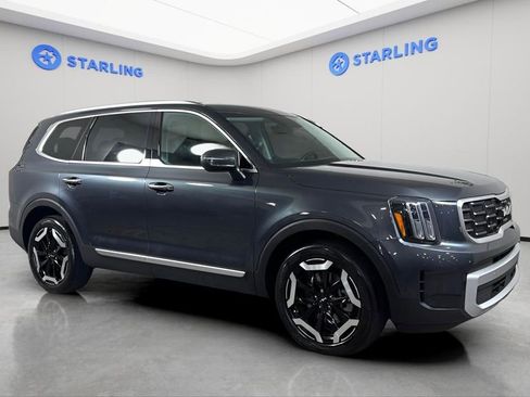 Used 2024 Kia Telluride S image 12