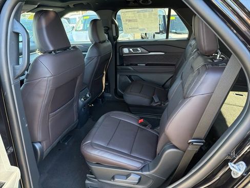 New 2026 Ford Explorer Platinum w/ LUX Leather Package image 7