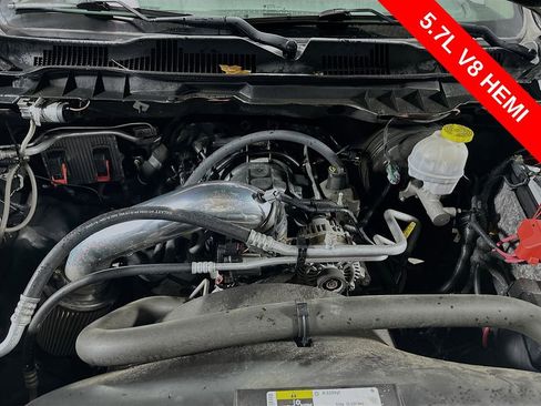 Used 2018 RAM 1500 Express image 26