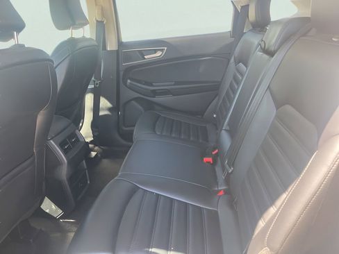 Used 2024 Ford Edge SEL image 11