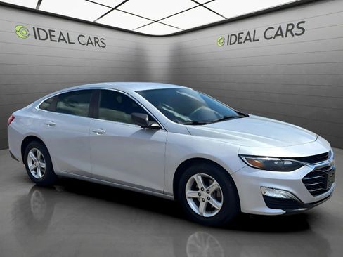 Used 2019 Chevrolet Malibu LS FWD image 3