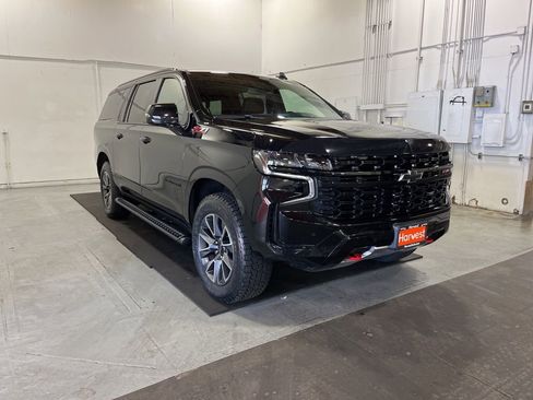 Certified 2024 Chevrolet Suburban Z71 w/ Off-Road Capability Package image 1