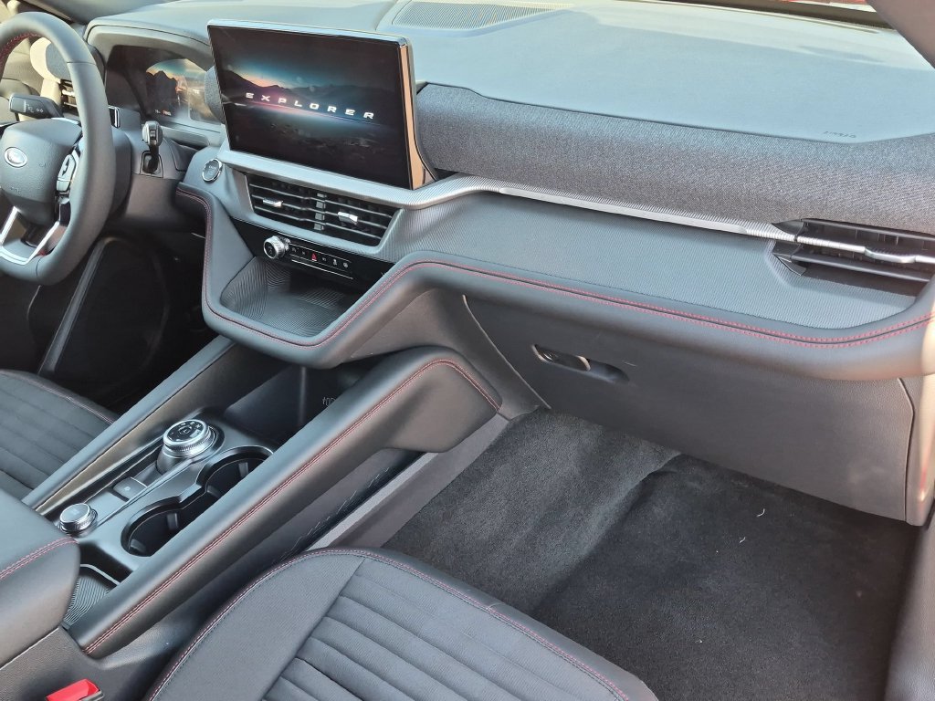 New 2027 Ford Explorer ST-Line AWD/4WD image 22