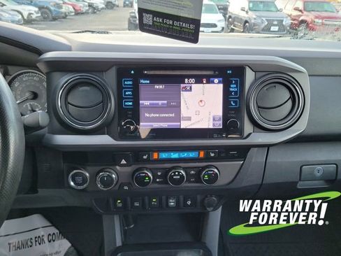 Used 2017 Toyota Tacoma TRD Off-Road image 11