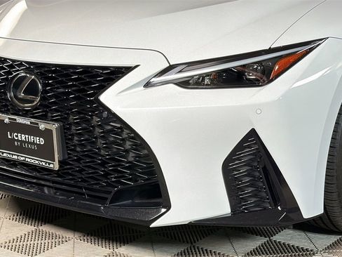 Certified 2025 Lexus IS 350 F Sport image 3