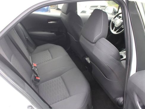 Used 2025 Toyota Corolla SE FWD image 11