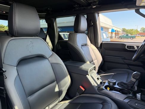 New 2026 Ford Bronco Outer Banks AWD/4WD image 18