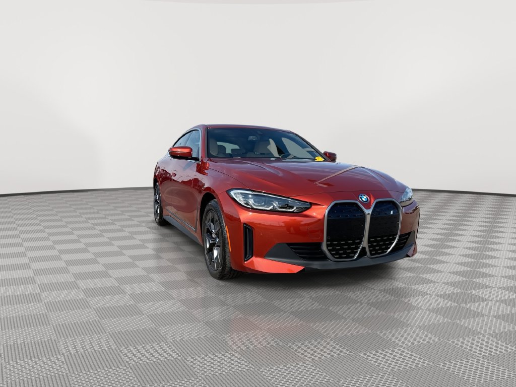 Used 2024 BMW i4 eDrive35 w/ Premium Package RWD image 3