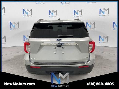 Used 2022 Ford Explorer XLT w/ Class IV Trailer Tow Package image 3