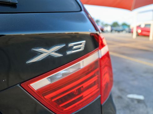 Used 2017 BMW X3 sDrive28i RWD image 11