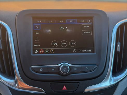 Used 2019 Chevrolet Equinox LS image 15