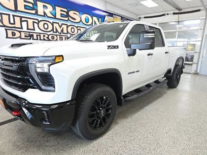 New 2026 Chevrolet Silverado 3500 LT w/ Trail Boss Package