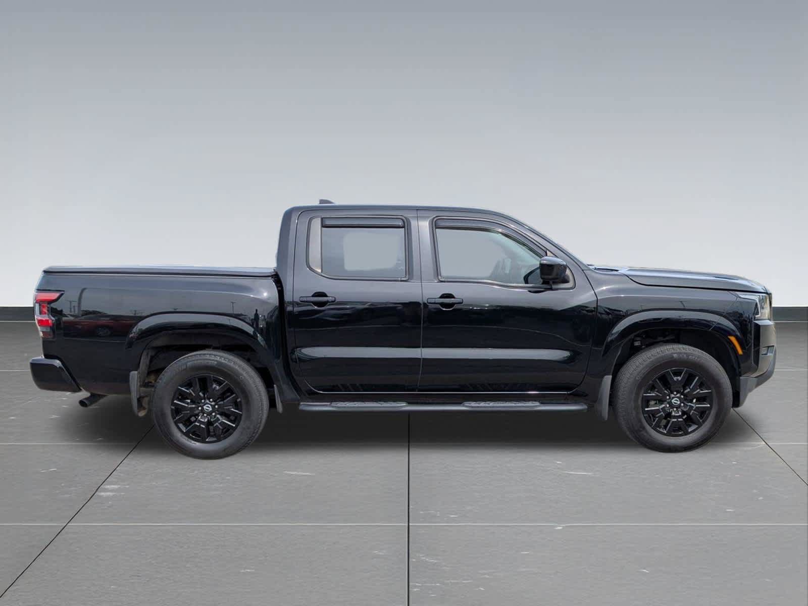 Used 2022 Nissan Frontier SV AWD/4WD image 6