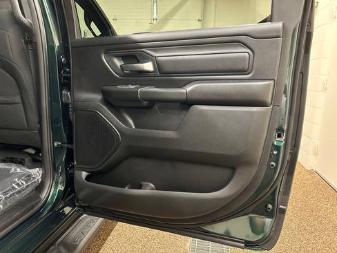 New 2026 RAM 1500 Express AWD/4WD image 15
