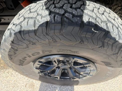Used 2023 Ford F150 Raptor w/ Raptor 37 Performance Package AWD/4WD image 20