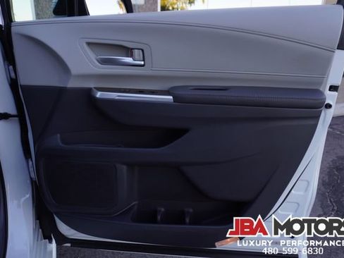 Used 2023 Toyota Sienna XLE image 81