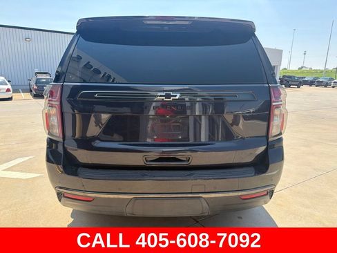 Used 2022 Chevrolet Tahoe Z71 w/ Luxury Package AWD/4WD image 4