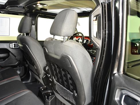Used 2020 Jeep Gladiator Rubicon w/ LED Lighting Group AWD/4WD image 46