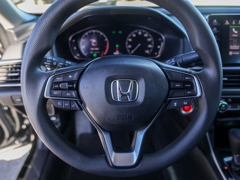 Used 2018 Honda Accord EX image 12