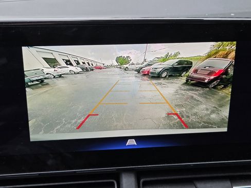 Used 2025 Chevrolet Trax LT w/ Driver Confidence Package image 17