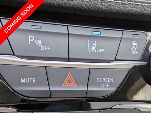 Certified 2022 Chrysler Pacifica Touring-L FWD image 26