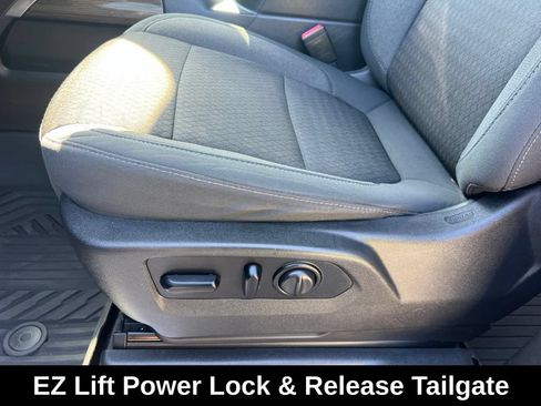 Used 2021 Chevrolet Silverado 1500 RST AWD/4WD image 26