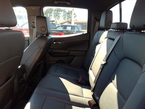 Used 2024 Chevrolet Colorado LT w/ LT Convenience Package III image 26