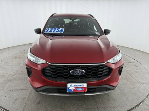 Used 2025 Ford Escape ST-Line AWD/4WD image 2
