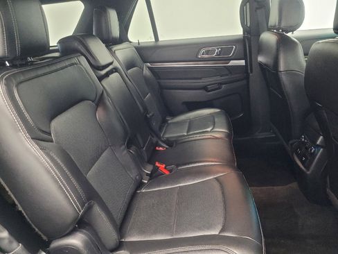 Used 2016 Ford Explorer Limited image 19