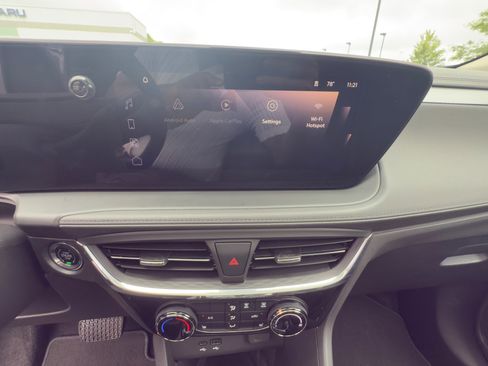 Used 2025 Buick Encore GX Sport Touring w/ Experience Buick Package image 18