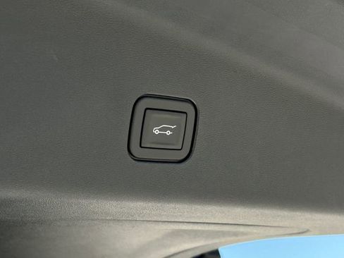 New 2026 Cadillac Vistiq Premium Luxury image 10