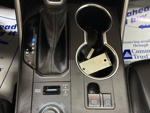 Used 2022 Toyota Highlander XSE AWD/4WD image 22