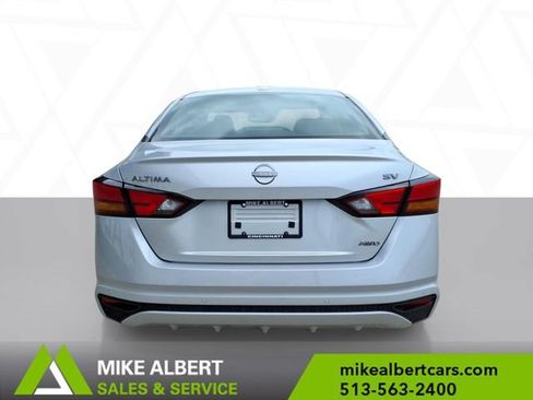 Used 2023 Nissan Altima 2.5 SV AWD/4WD image 6