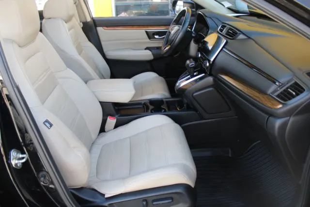 Used 2017 Honda CR-V Touring image 11